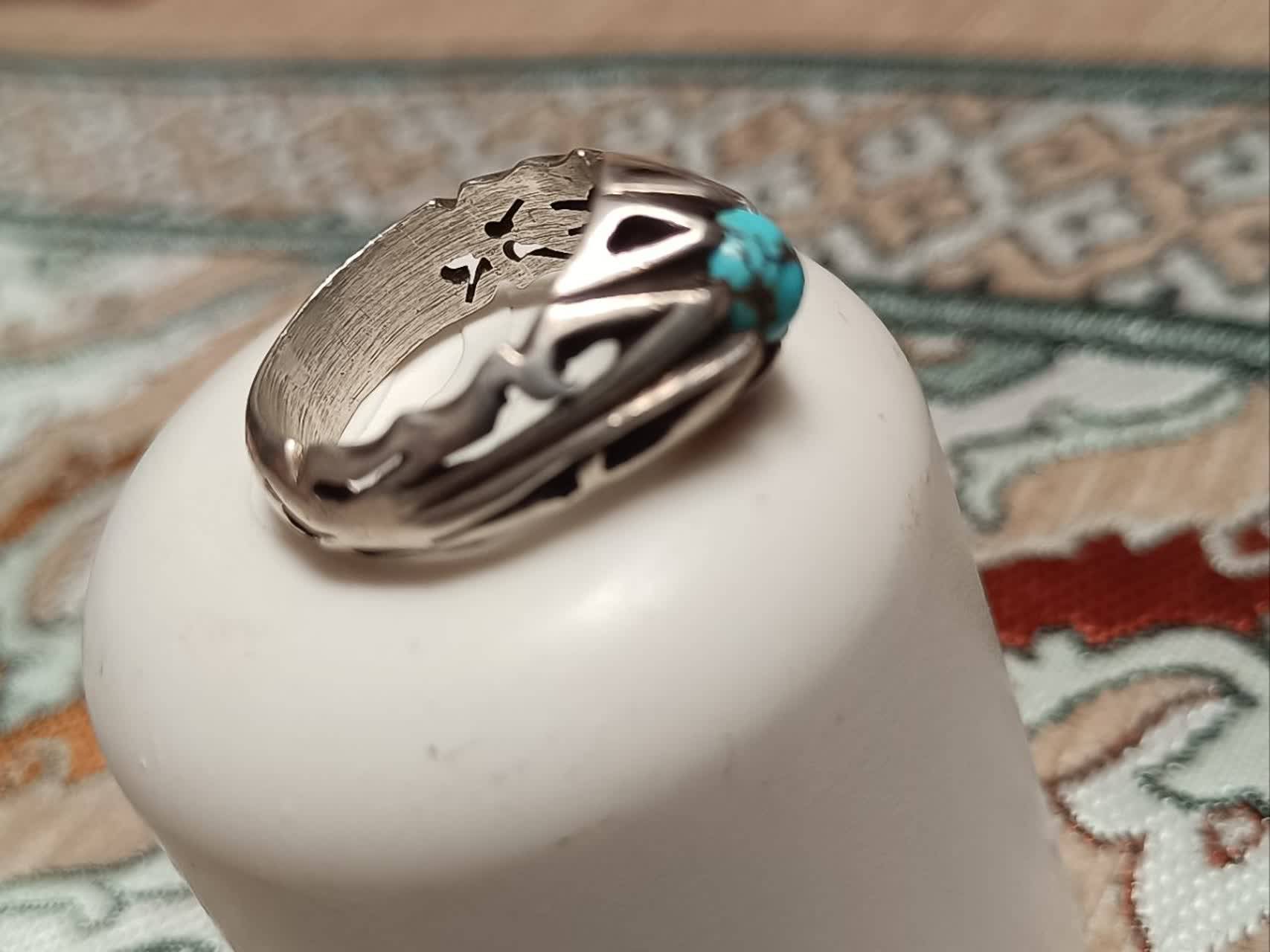 معاوضه انگشتر فیروزه نیشابور با انگشتر زبرجد — عکس ۲