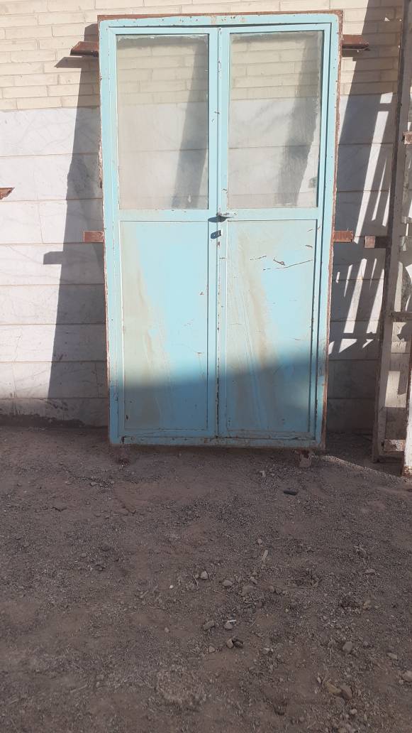 درب و پنجره آهنی سالم برای ساختمان — عکس ۴